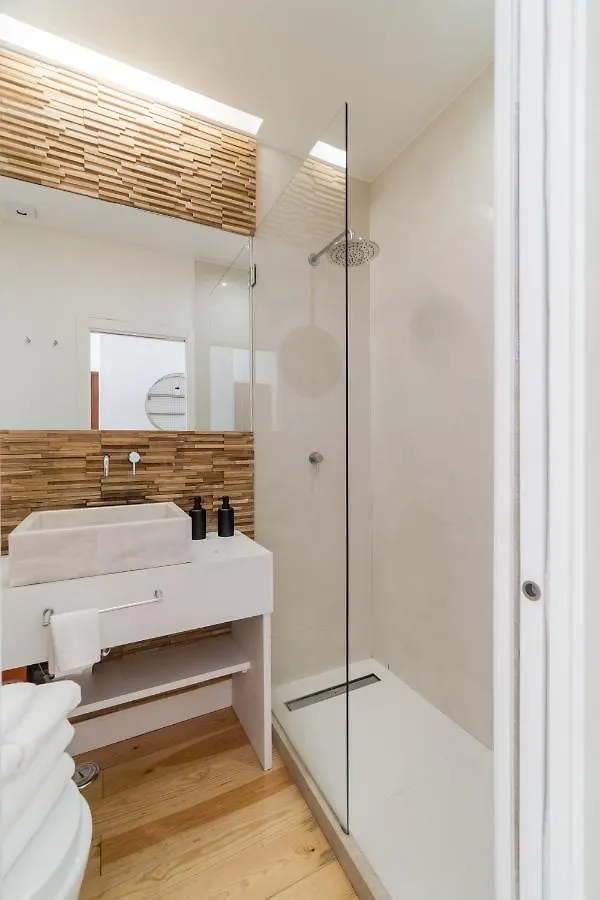 Casa Boma Lisboa - Elegant Apartment With Private Terrace - Ajuda II Portugal